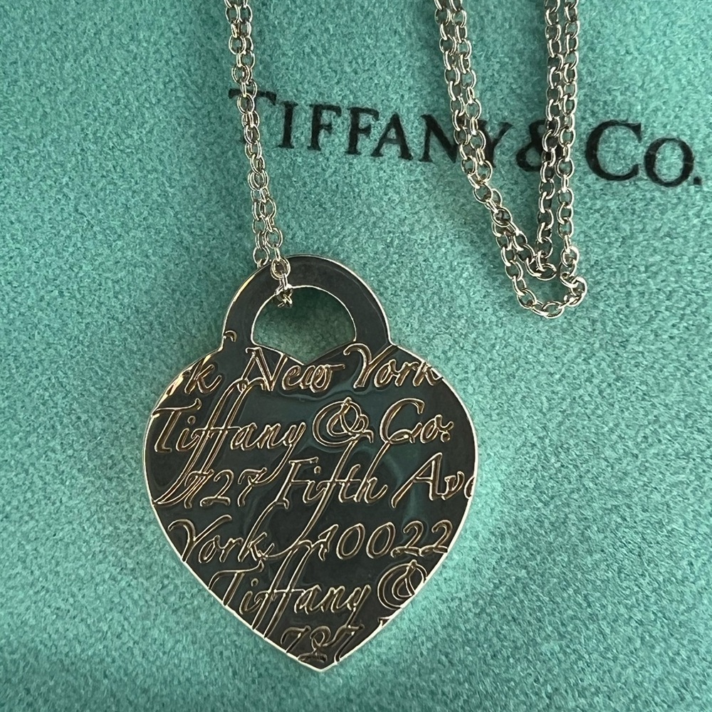 Tiffany Sterling Silver 727 Fifth Avenue New York Heart Large Charm Necklace 16” - Picture 6 of 9